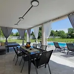 Ondine House By Istra Vacation Ferienhaus Hrboki