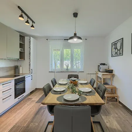 بيت للعطل Ondine House By Istra Vacation Hrboki