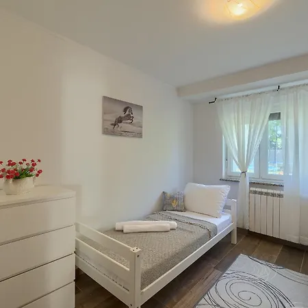 Ondine House By Istra Vacation * Hrboki