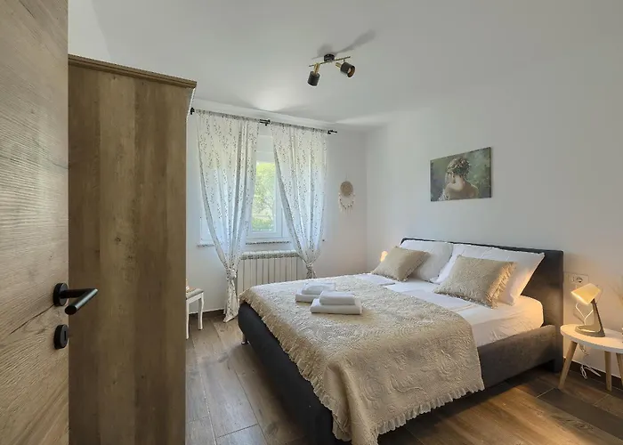 Vakantiehuis Ondine House By Istra Vacation *