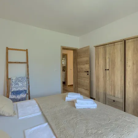 Ondine House By Istra Vacation