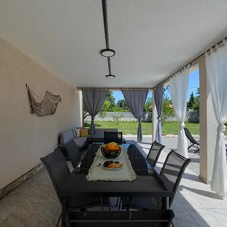 Ondine House בית נופש