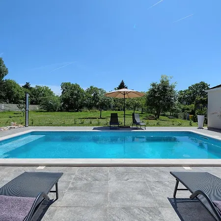 Tatil Evi Ondine House Hrboki