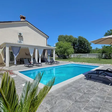 Сasa de vacaciones Ondine House